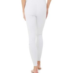 NWOT ALO High waisted Vapor leggings in white leopard